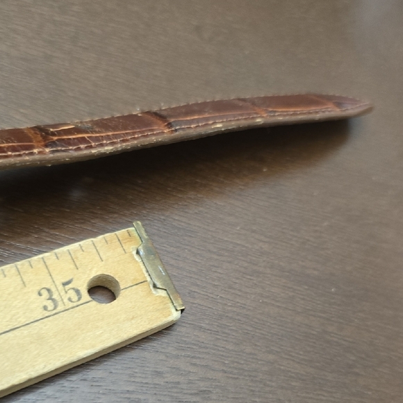 BRIGHTON Tan Leather Strap Heart Siler Sz L 34 - Picture 2 of 3